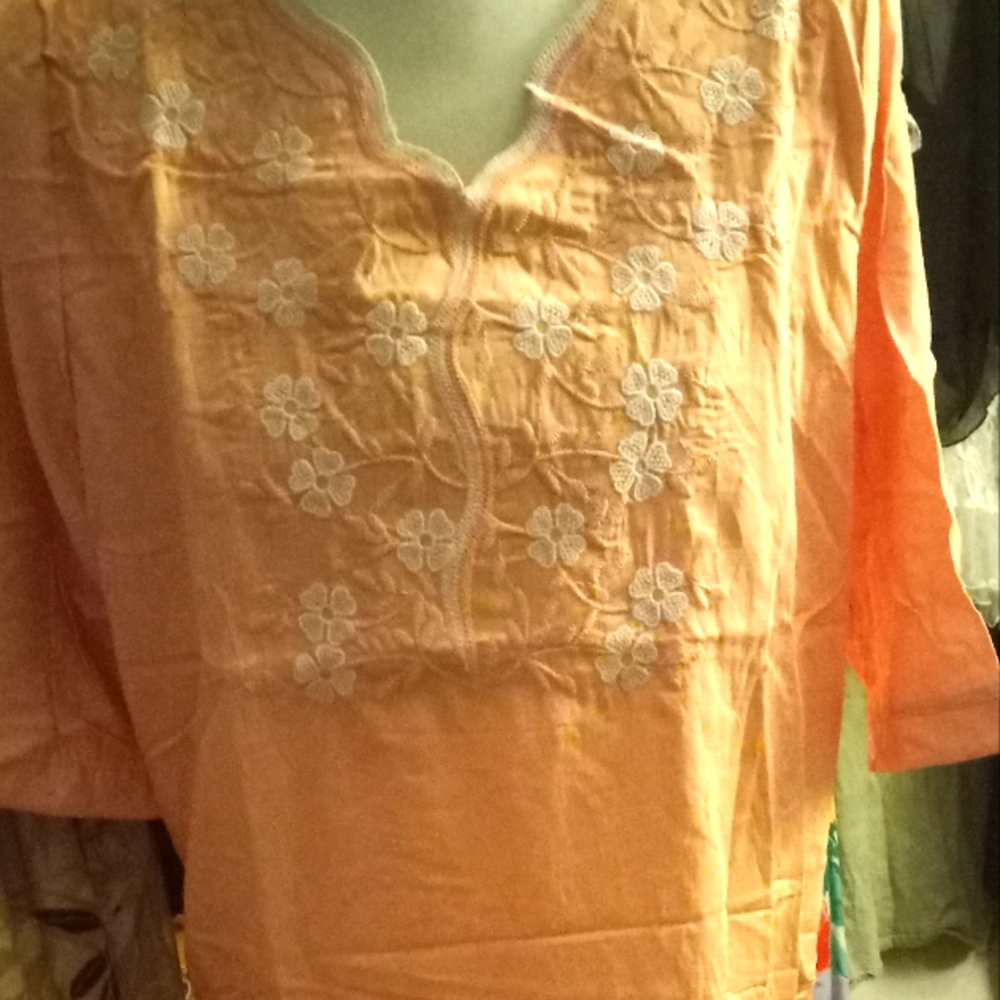 New,on trend embroidered yoke peachy pink cotton elbow sleeve blouse size medium